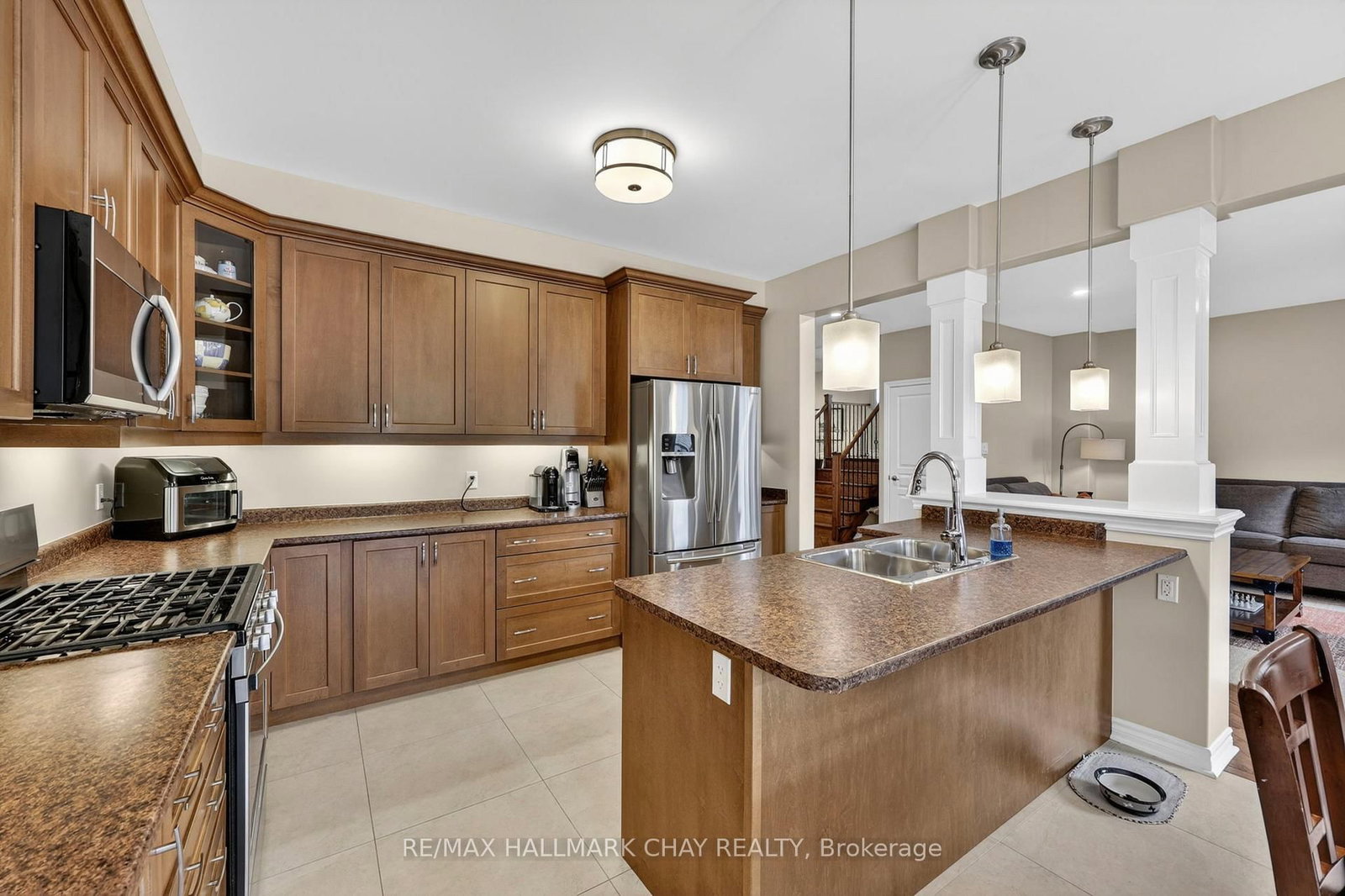 12 Orleans Avenue • Barrie, ON photo 6