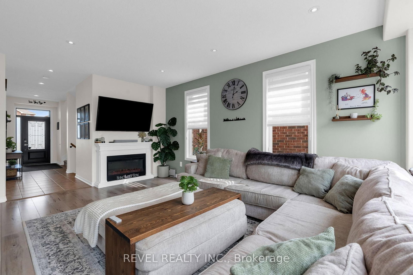 44 Graihawk Drive • Barrie, ON photo 10
