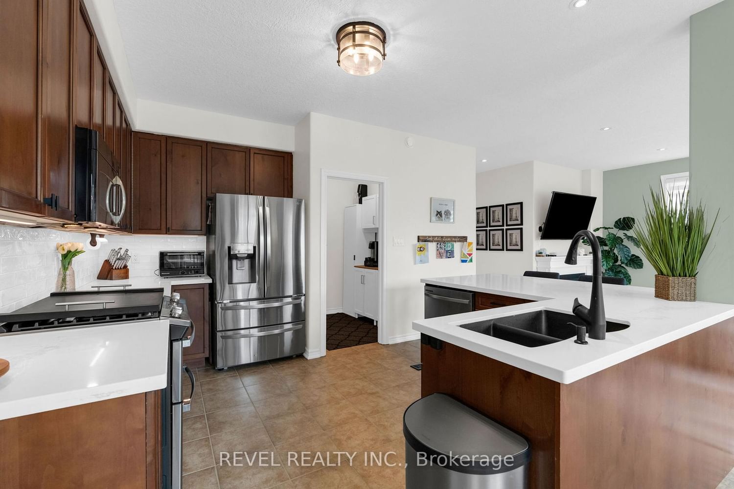 44 Graihawk Drive • Barrie, ON photo 18