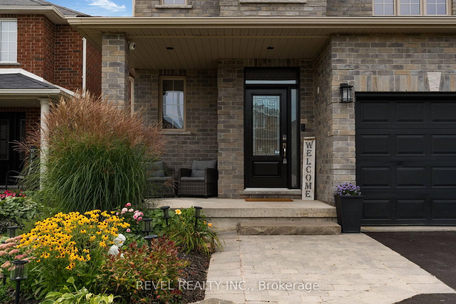 44 Graihawk Drive • Barrie, ON photo 4