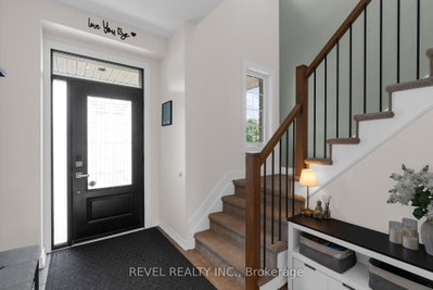 44 Graihawk Drive • Barrie, ON photo 5