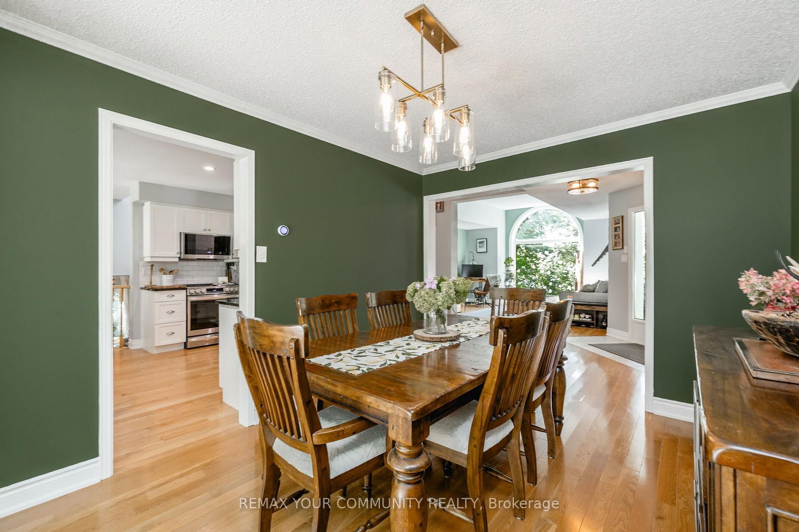 321 Miller Drive • Barrie, ON photo 14