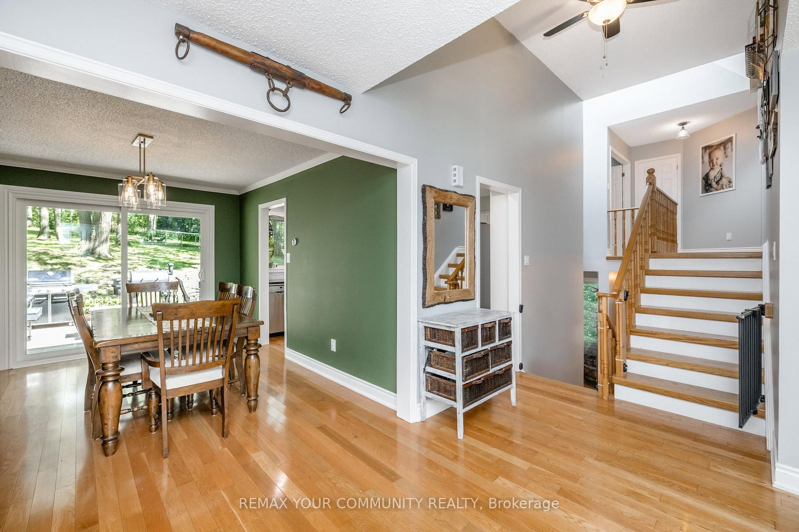 321 Miller Drive • Barrie, ON photo 6