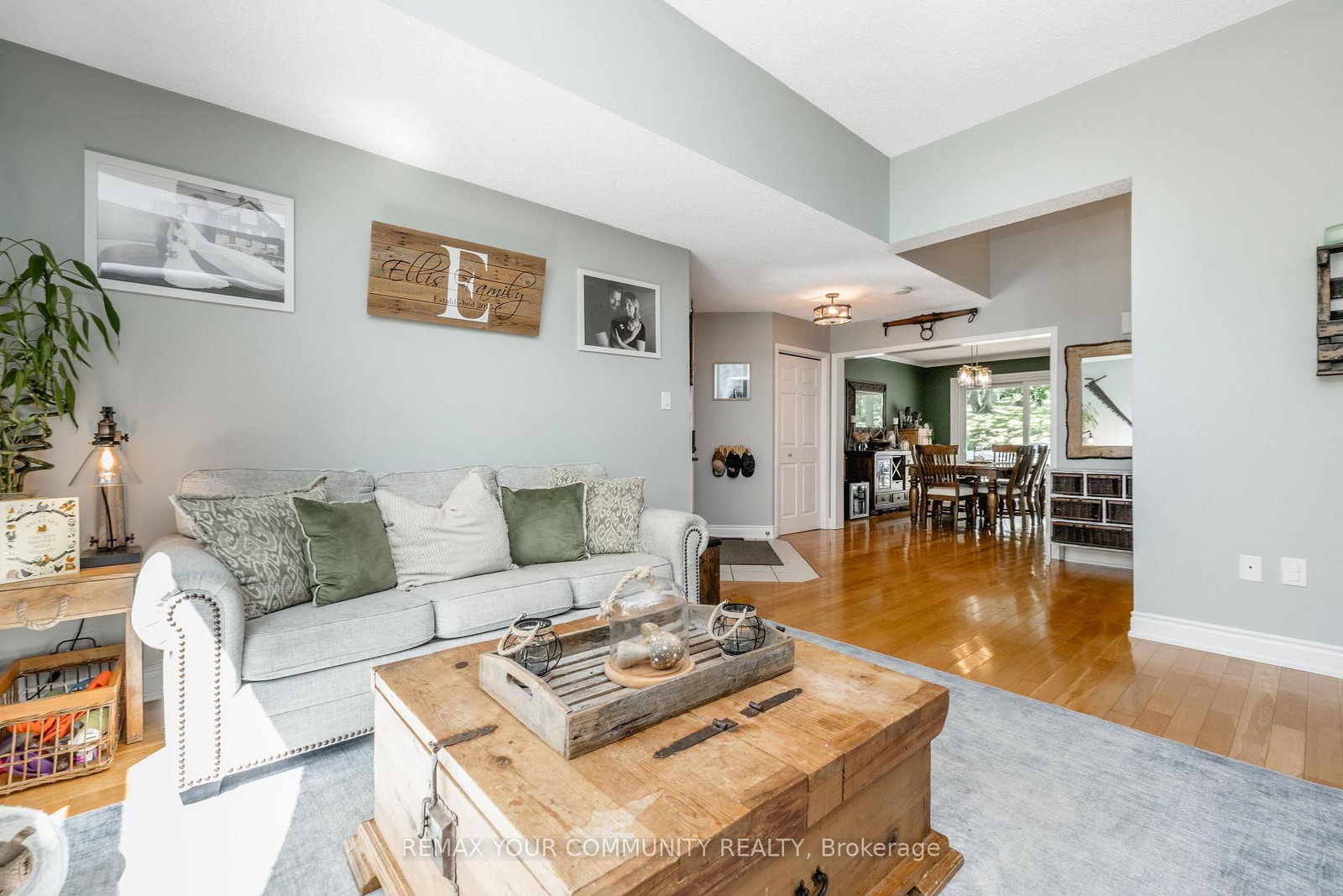 321 Miller Drive • Barrie, ON photo 9