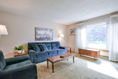 380 Mary Street • Orillia, ON photo 3
