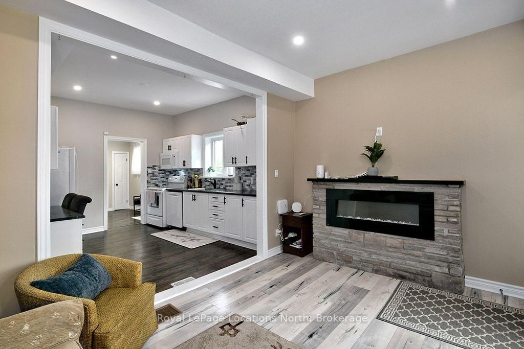 321 Second Street • Collingwood, ON photo 5