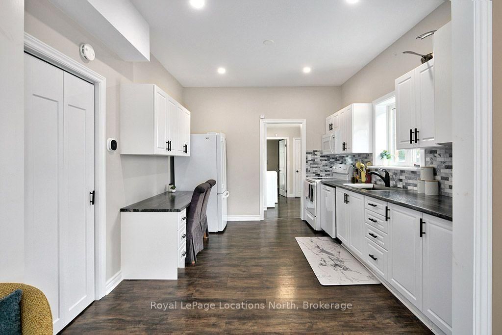 321 Second Street • Collingwood, ON photo 6