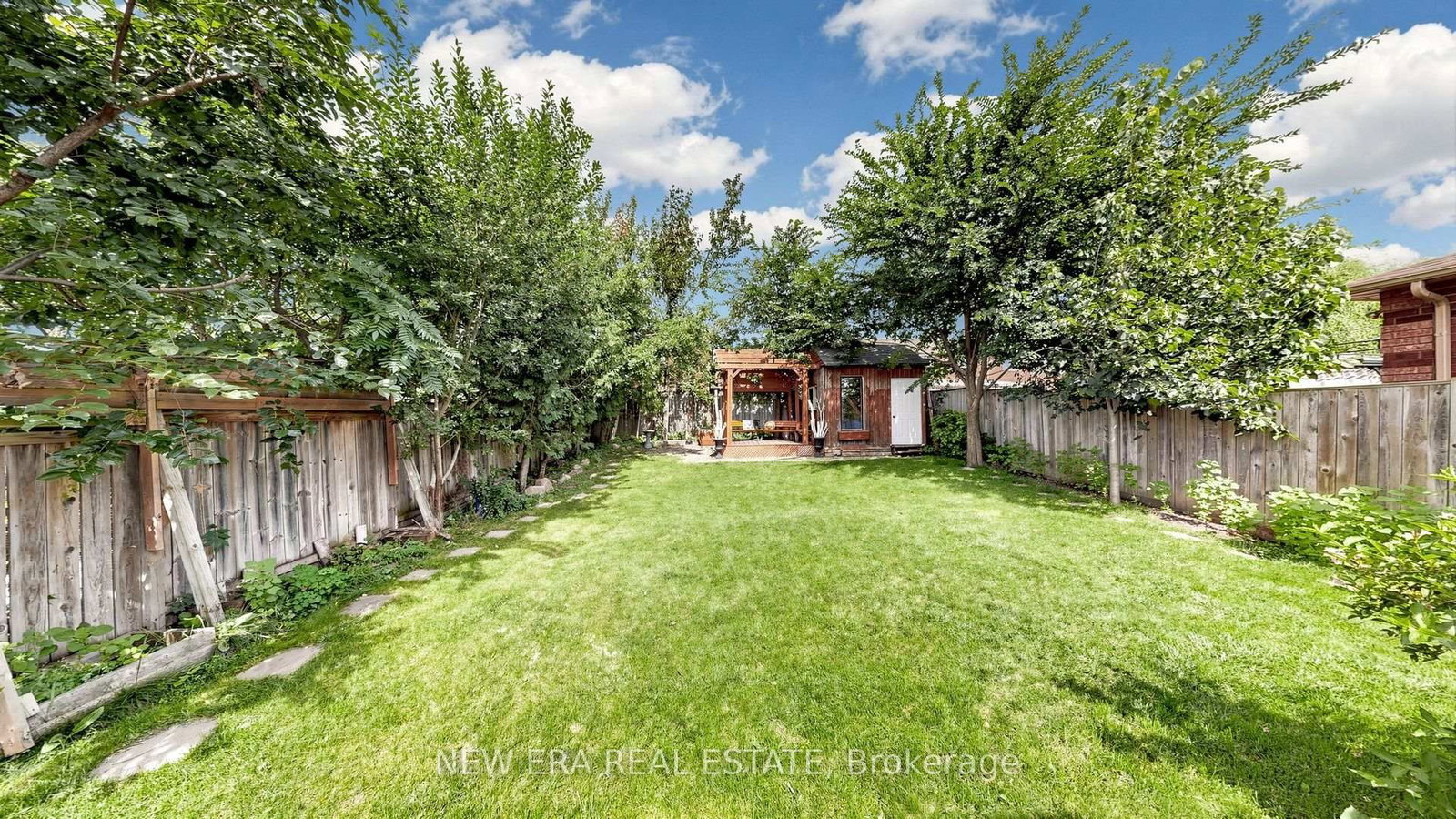 30 Harrogate Court • Barrie, ON photo 38