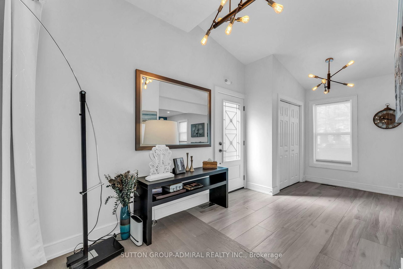 97 Laclie Street • Orillia, ON photo 15