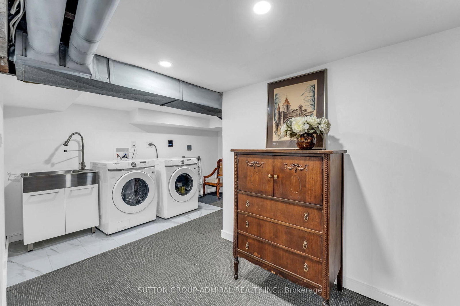 97 Laclie Street • Orillia, ON photo 33
