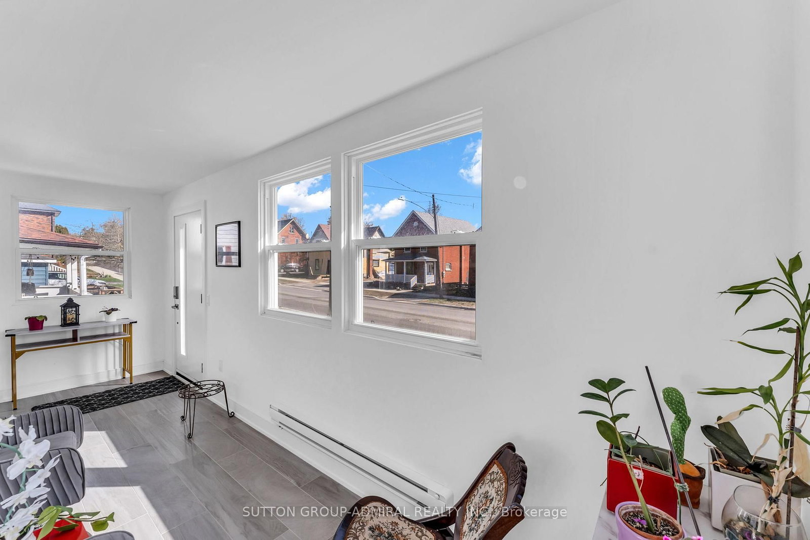 97 Laclie Street • Orillia, ON photo 8