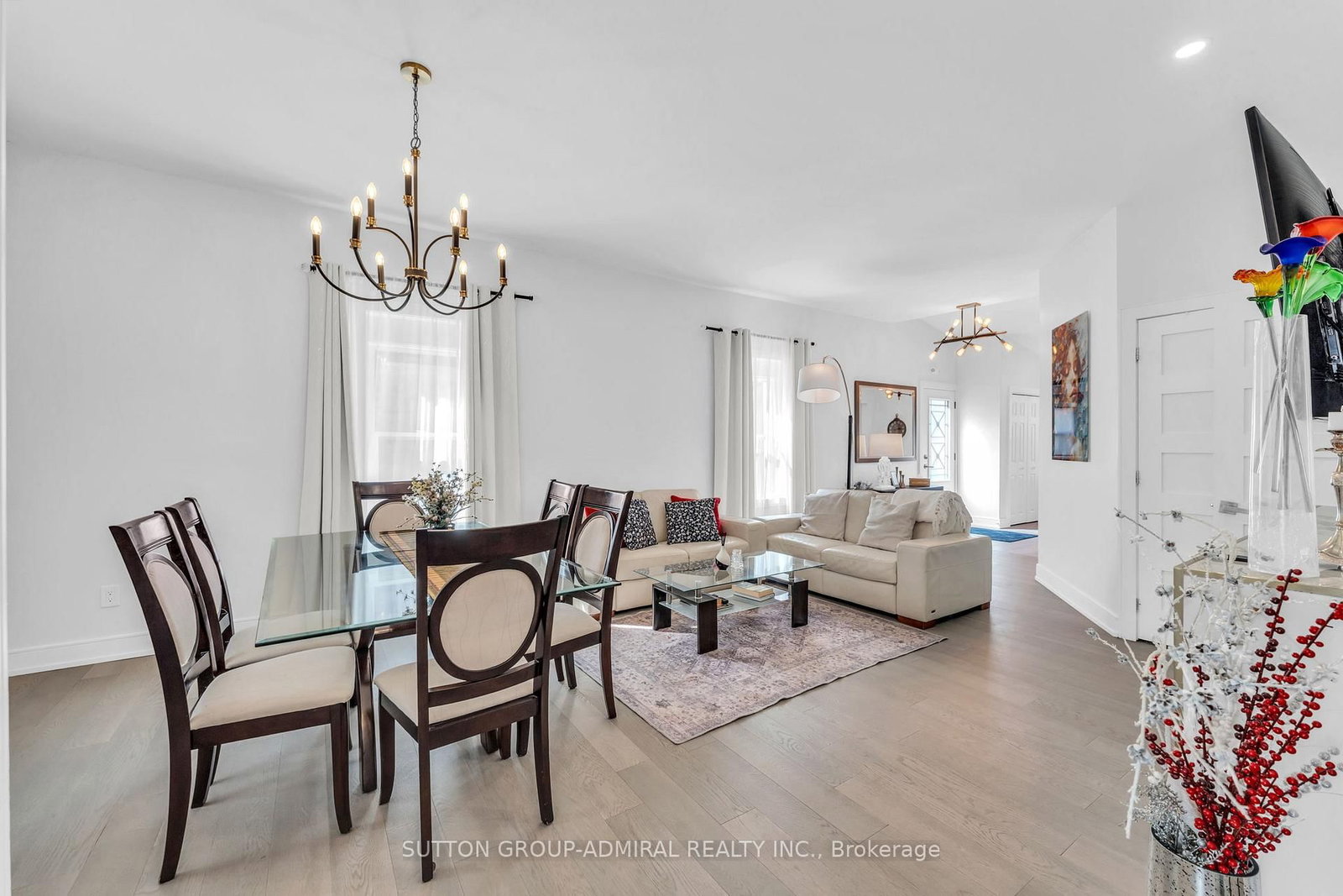 97 Laclie Street • Orillia, ON photo 9