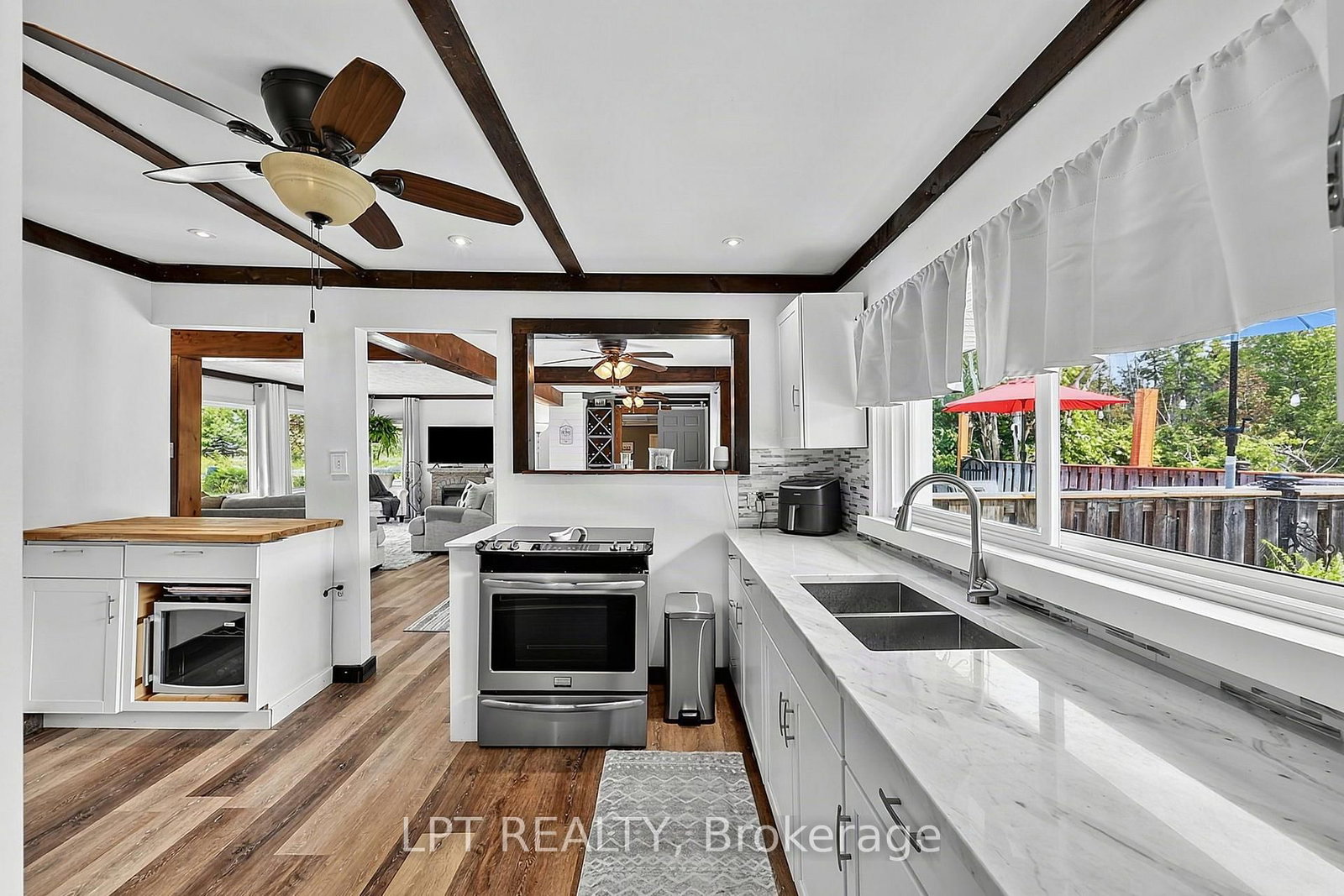 2447 Ridge Road W • Oro-Medonte, ON photo 12