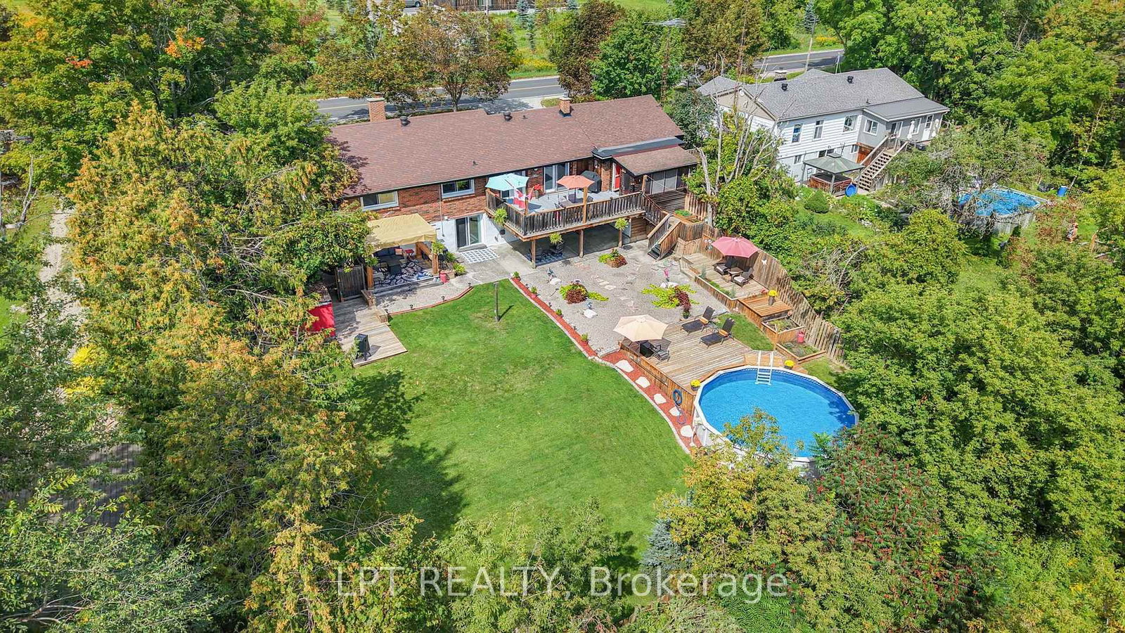 2447 Ridge Road W • Oro-Medonte, ON photo 4
