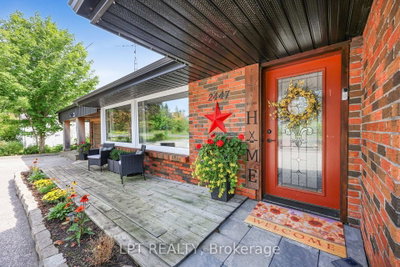 2447 Ridge Road W • Oro-Medonte, ON photo 5