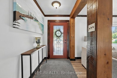 2447 Ridge Road W • Oro-Medonte, ON photo 6