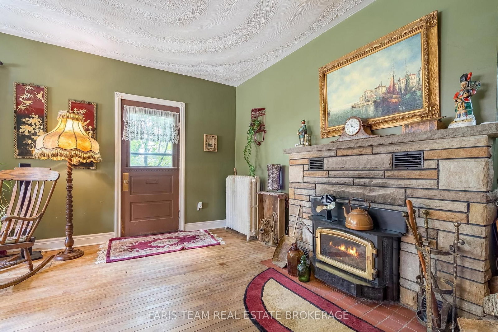 338 Gloucester Street • Midland, ON photo 12
