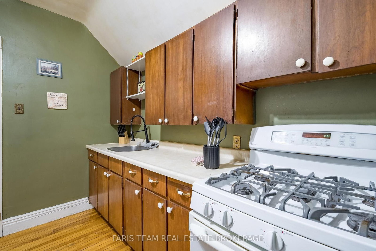 338 Gloucester Street • Midland, ON photo 24