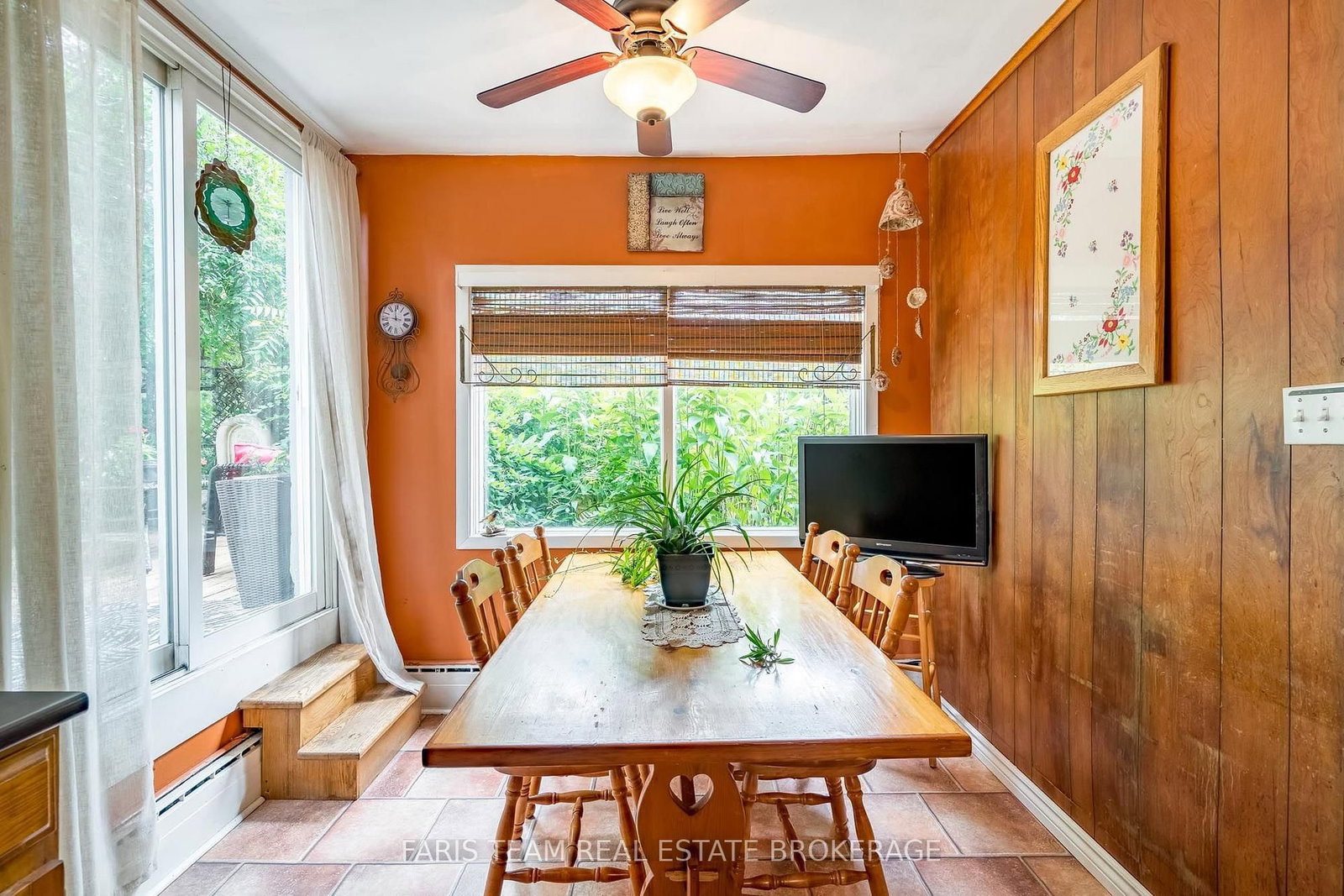 338 Gloucester Street • Midland, ON photo 8