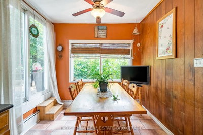 338 Gloucester Street • Midland, ON photo 8