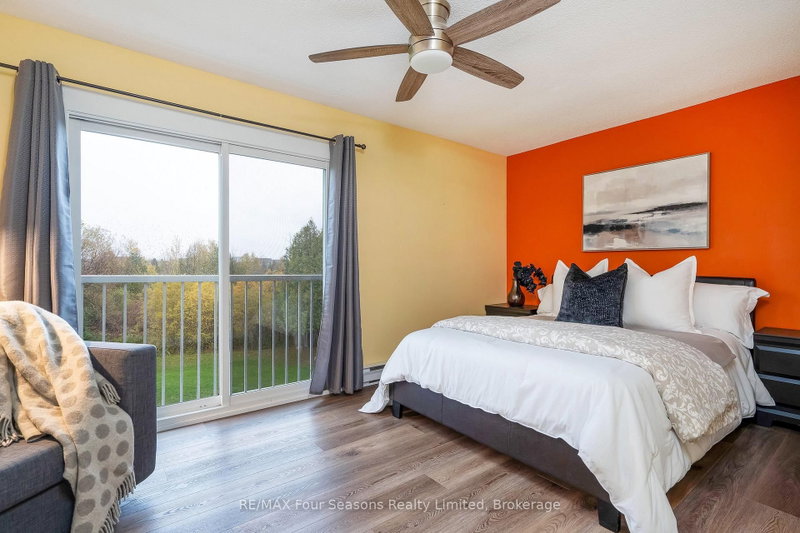 44 Trott Blvd photo 5