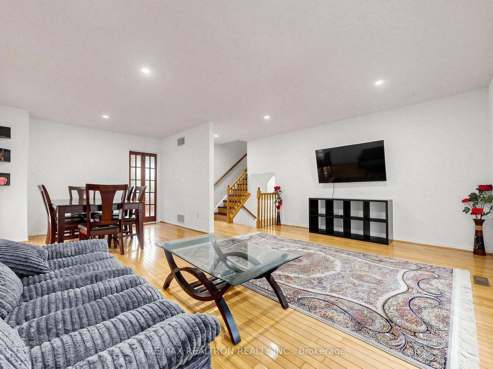 101 Chieftain Crescent • Barrie, ON photo 18