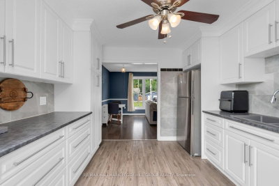 379 Wardell Street • Tay, ON photo 4