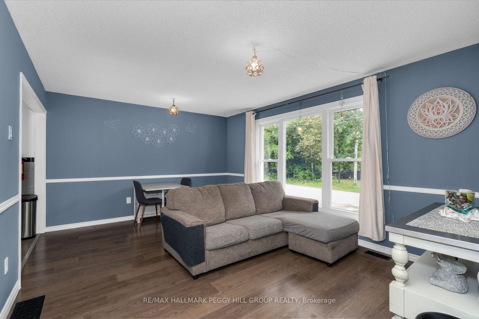 379 Wardell Street • Tay, ON photo 6