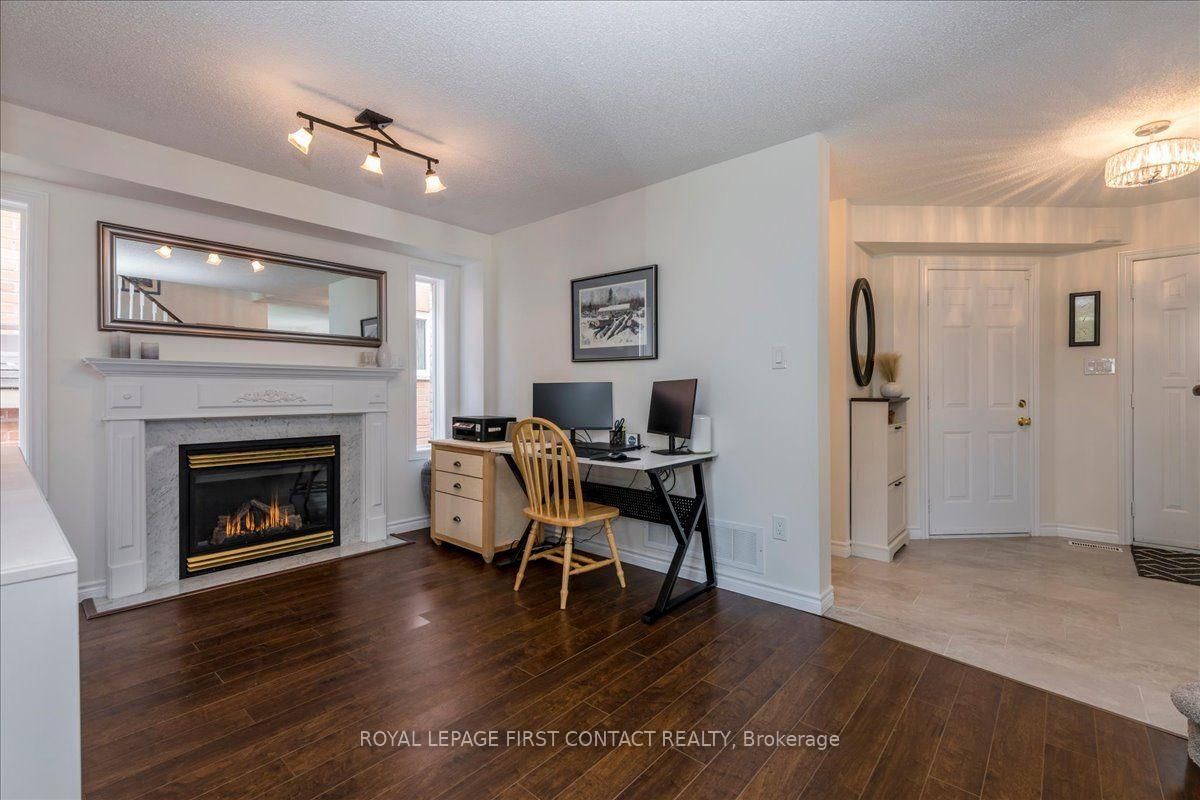 15 Sherwood Court • Barrie, ON photo 14