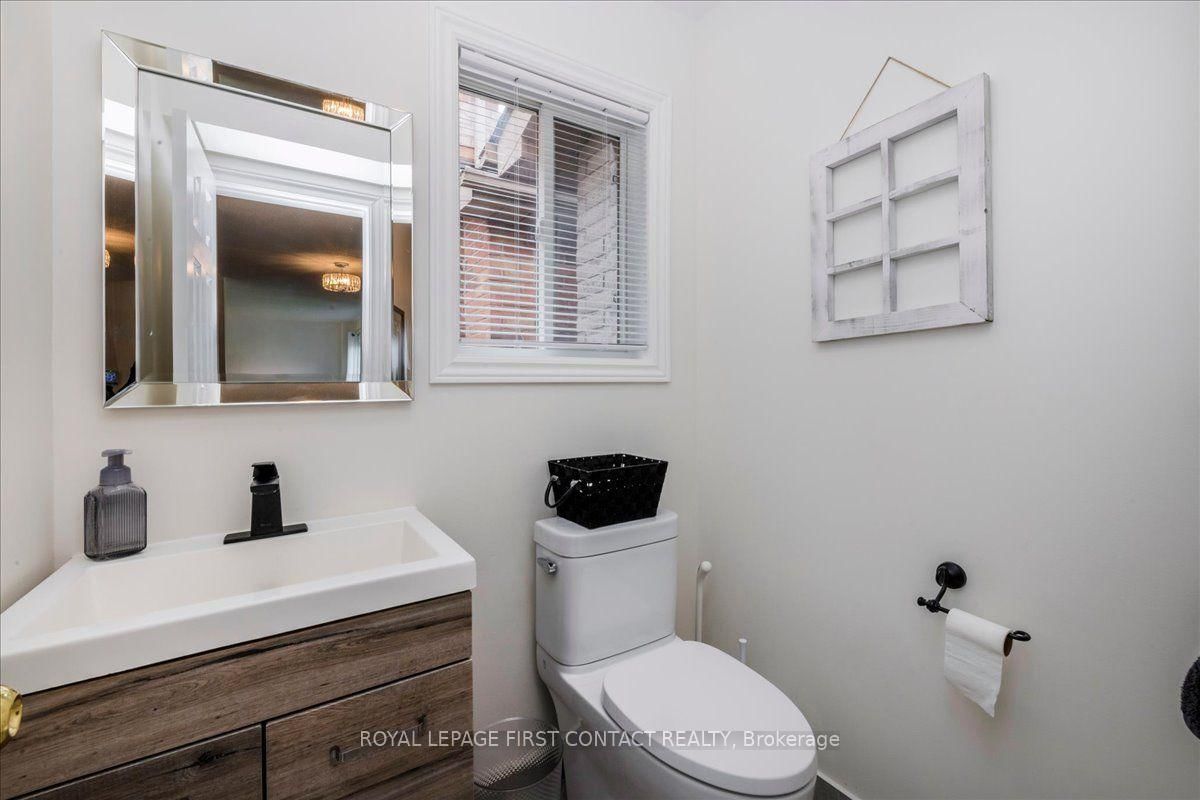 15 Sherwood Court • Barrie, ON photo 15