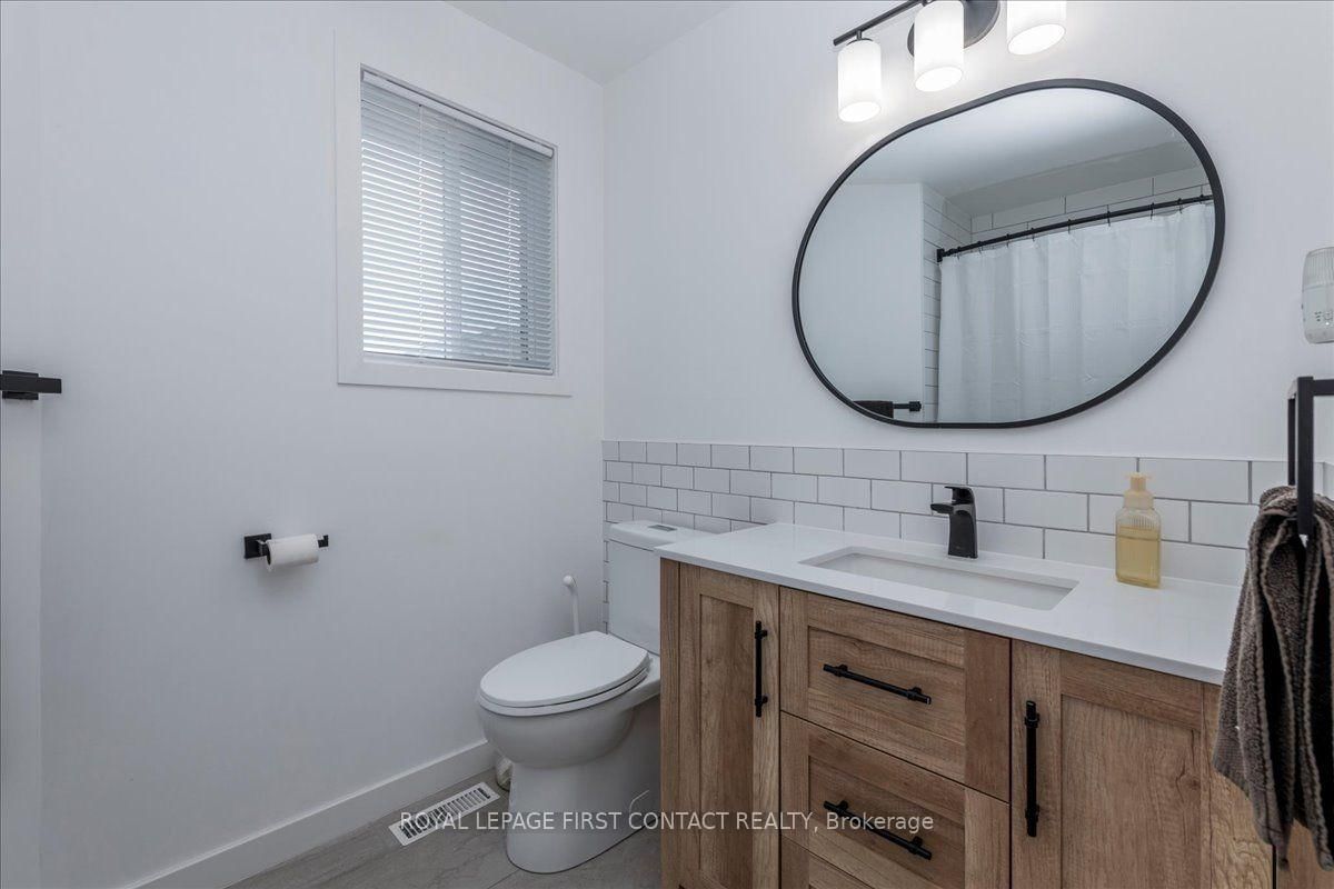 15 Sherwood Court • Barrie, ON photo 24
