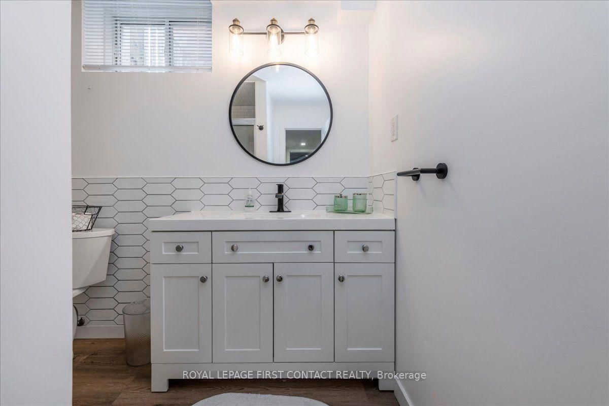 15 Sherwood Court • Barrie, ON photo 28