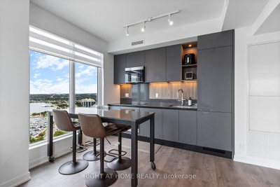 39 Mary Street • Barrie, ON photo 8