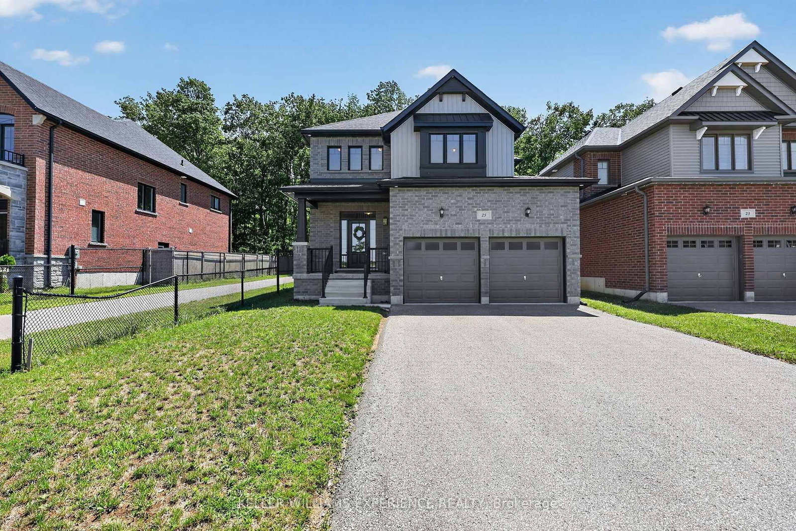 25 Atlantis Drive • Orillia, ON photo 2