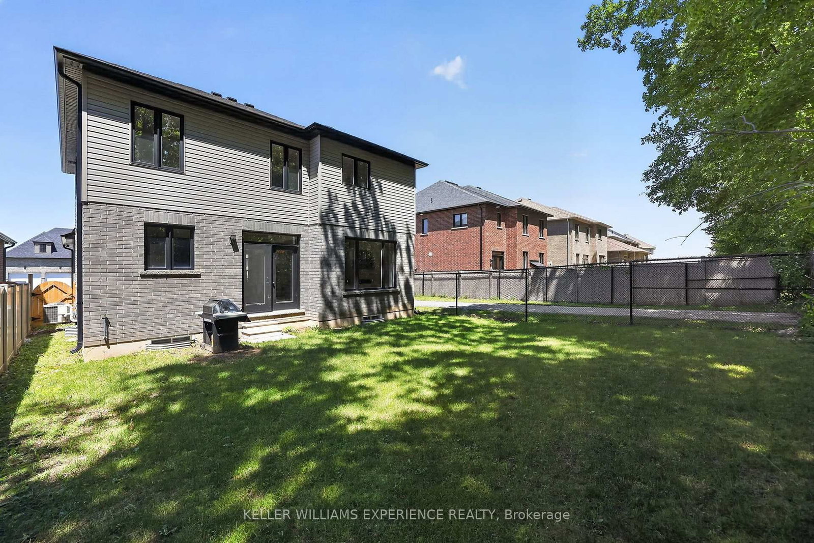25 Atlantis Drive • Orillia, ON photo 41