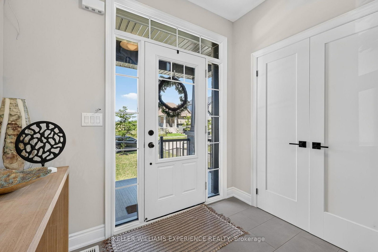 25 Atlantis Drive • Orillia, ON photo 6