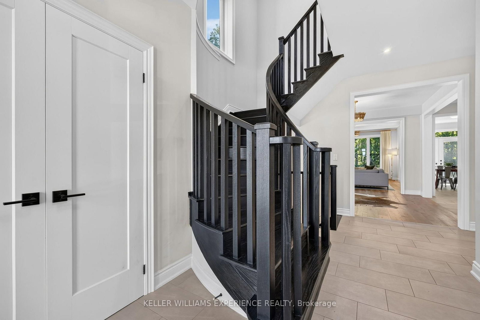 25 Atlantis Drive • Orillia, ON photo 7