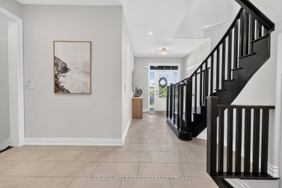 25 Atlantis Drive • Orillia, ON photo 8