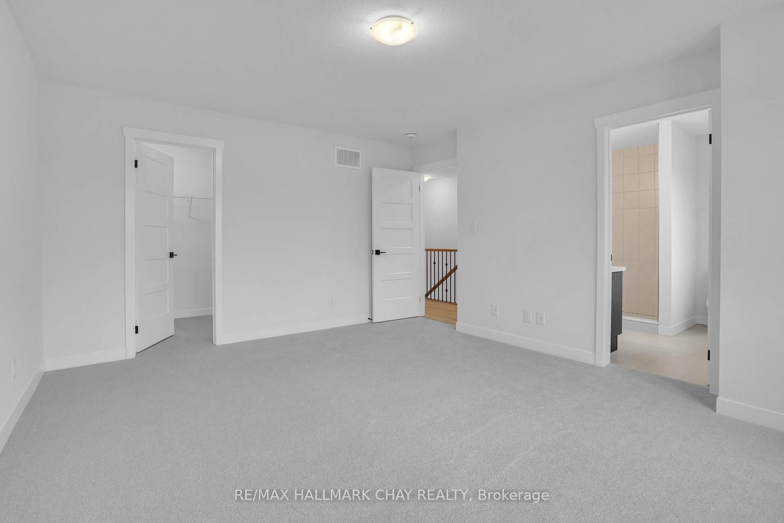 36 Strath Crescent • Springwater, ON photo 12