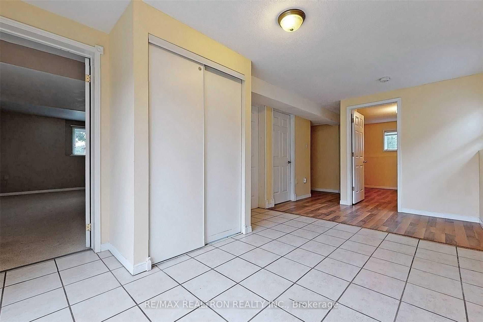48 Jones Drive, Barrie 3