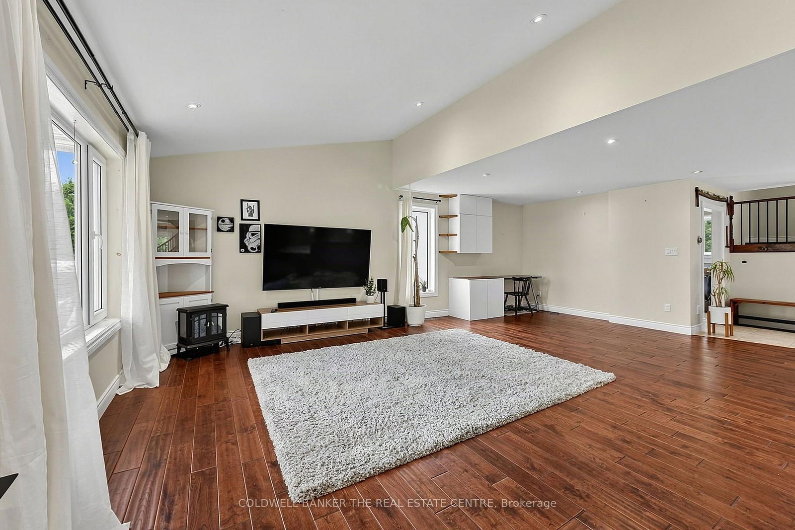 247 Poplar Avenue • Tay, ON photo 6