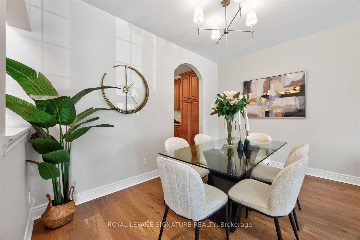 10 Purt Court • Barrie, ON photo 9