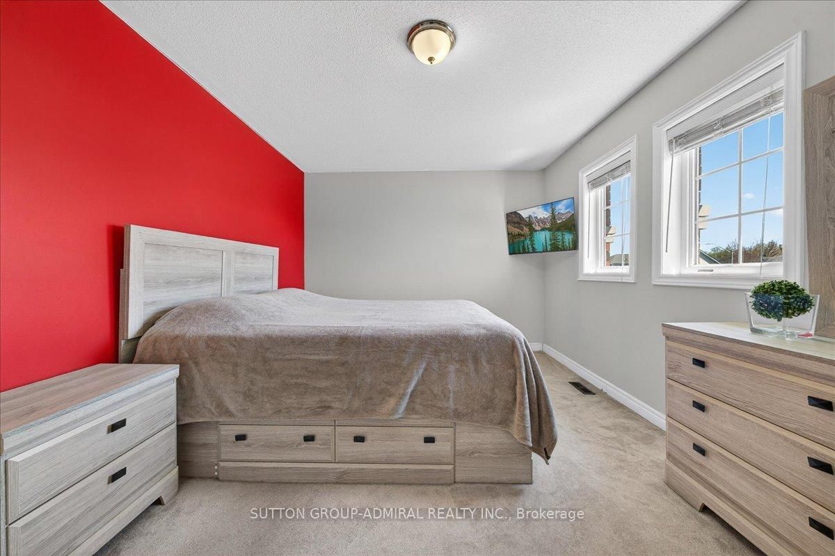 6 White Crescent • Barrie, ON photo 18