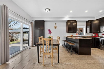 6 White Crescent • Barrie, ON photo 9