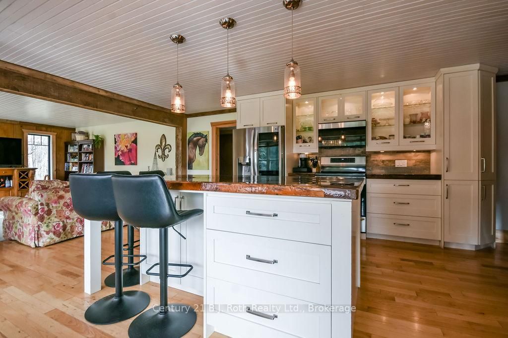 465 Ridge Road E • Oro-Medonte, ON photo 13