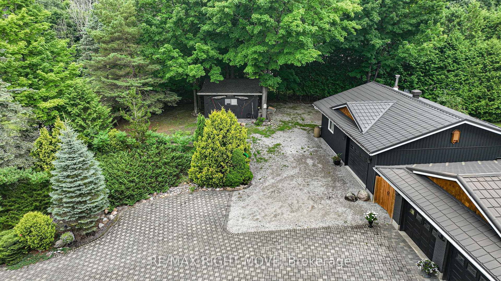 1220 Birchcliffe Crescent • Severn, ON photo 27