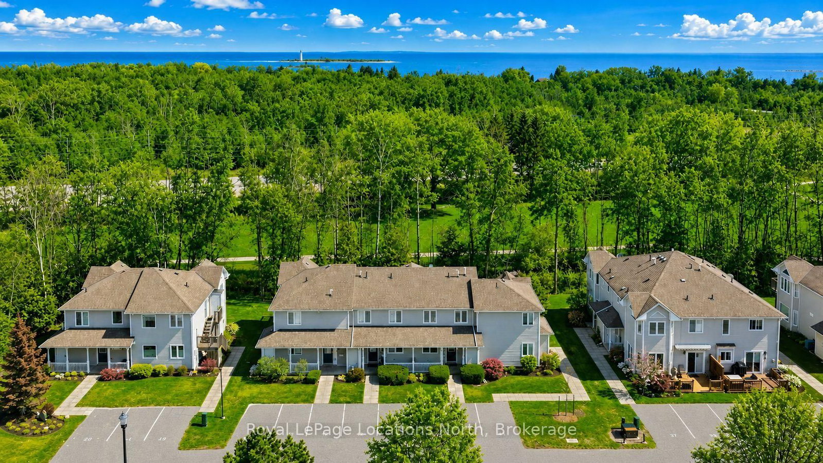 43 SUNDIAL Court • Collingwood, ON photo 1