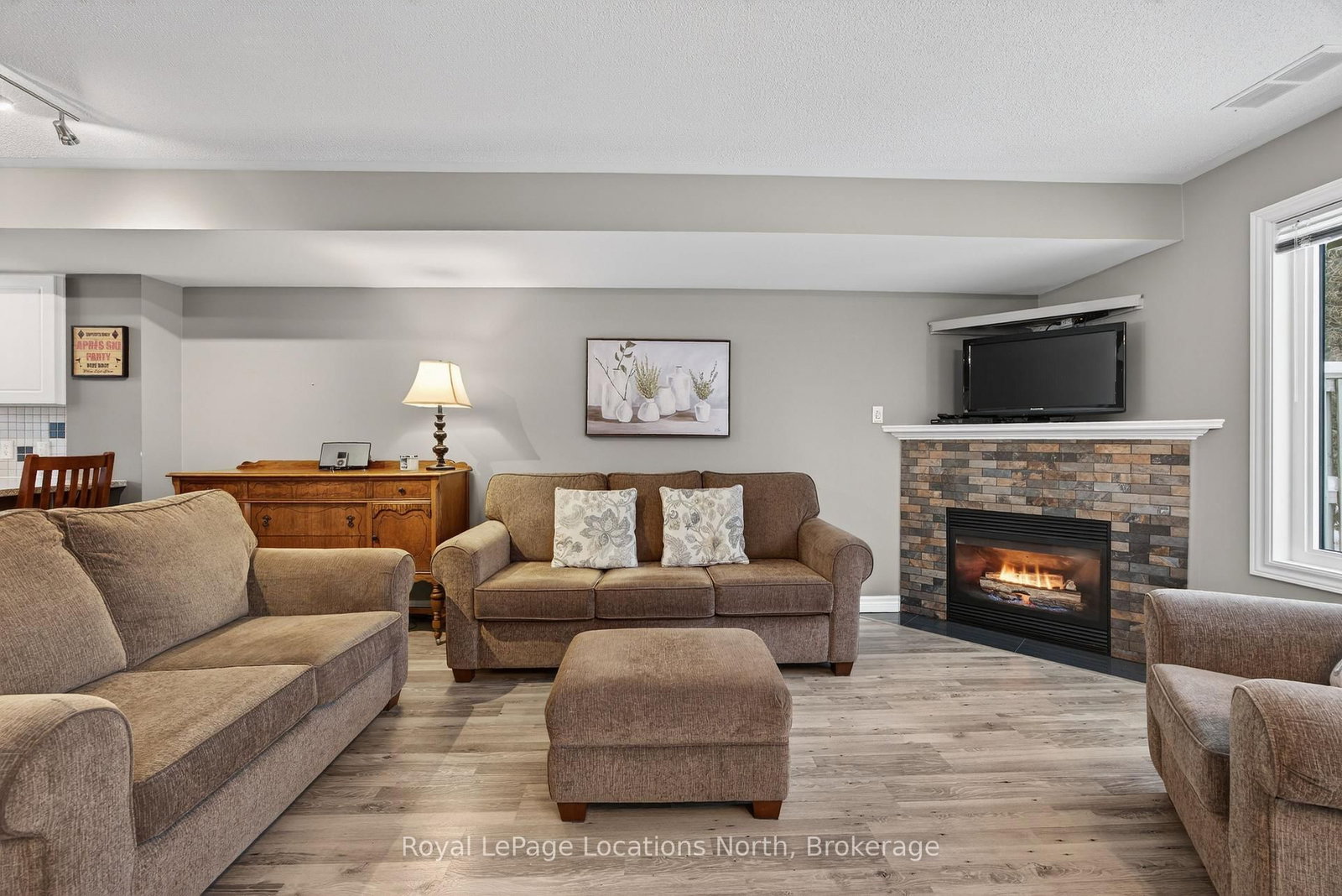 43 SUNDIAL Court • Collingwood, ON photo 13