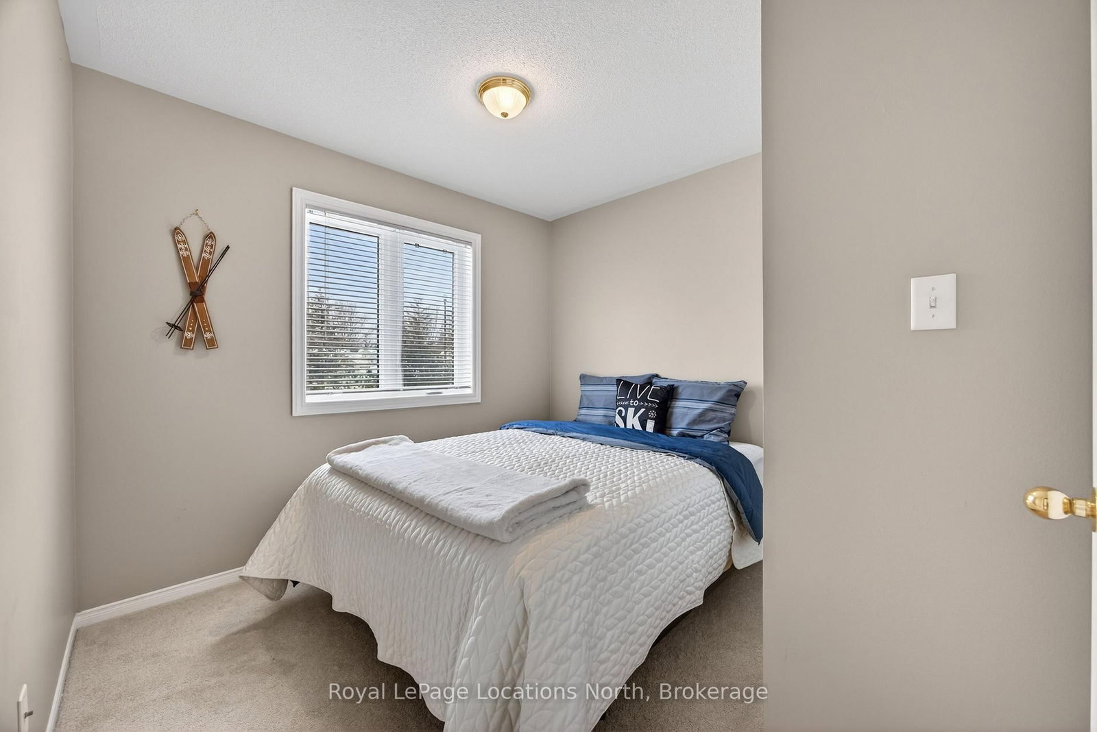 43 SUNDIAL Court • Collingwood, ON photo 20