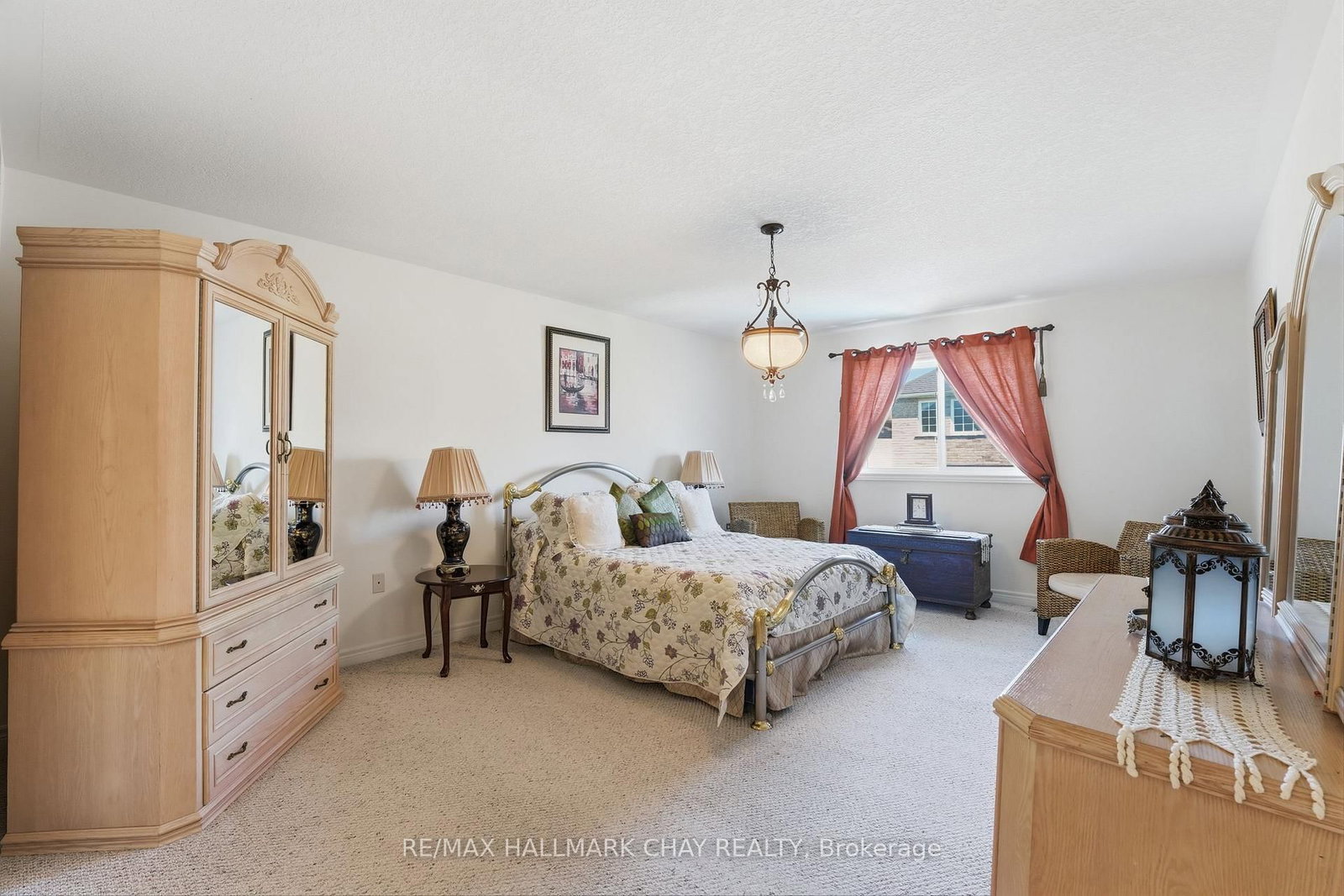 12 Parisian Crescent • Barrie, ON photo 16